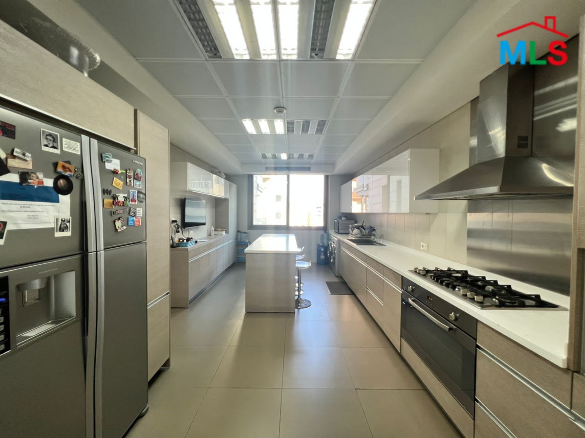 High-end Furnished Apartment for Rent in Ras Beirut, Clemenceau
