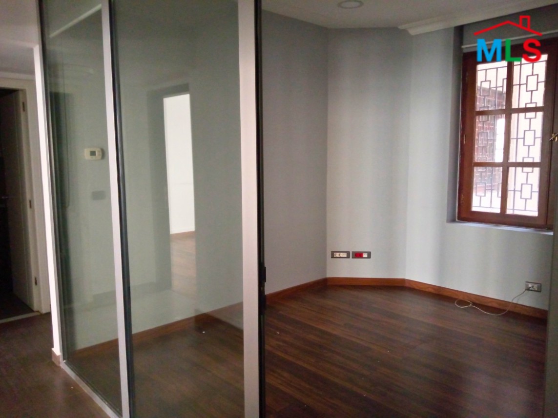 Office for Rent in Downtown - Place de l'etoile