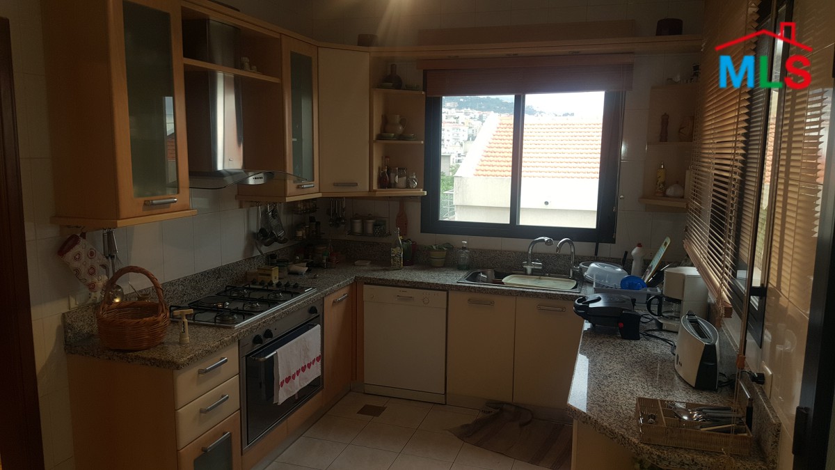 Spacious Apartment For Rent In A Luxurious Street in Mar Takla