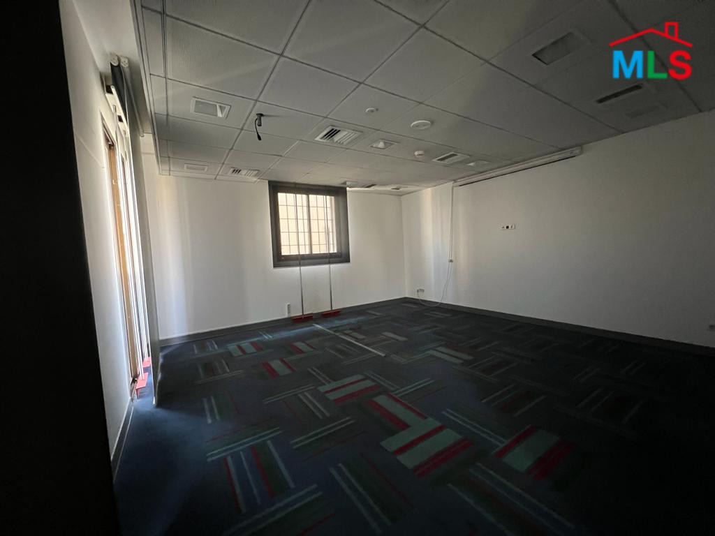 Building for Rent in Downtown
