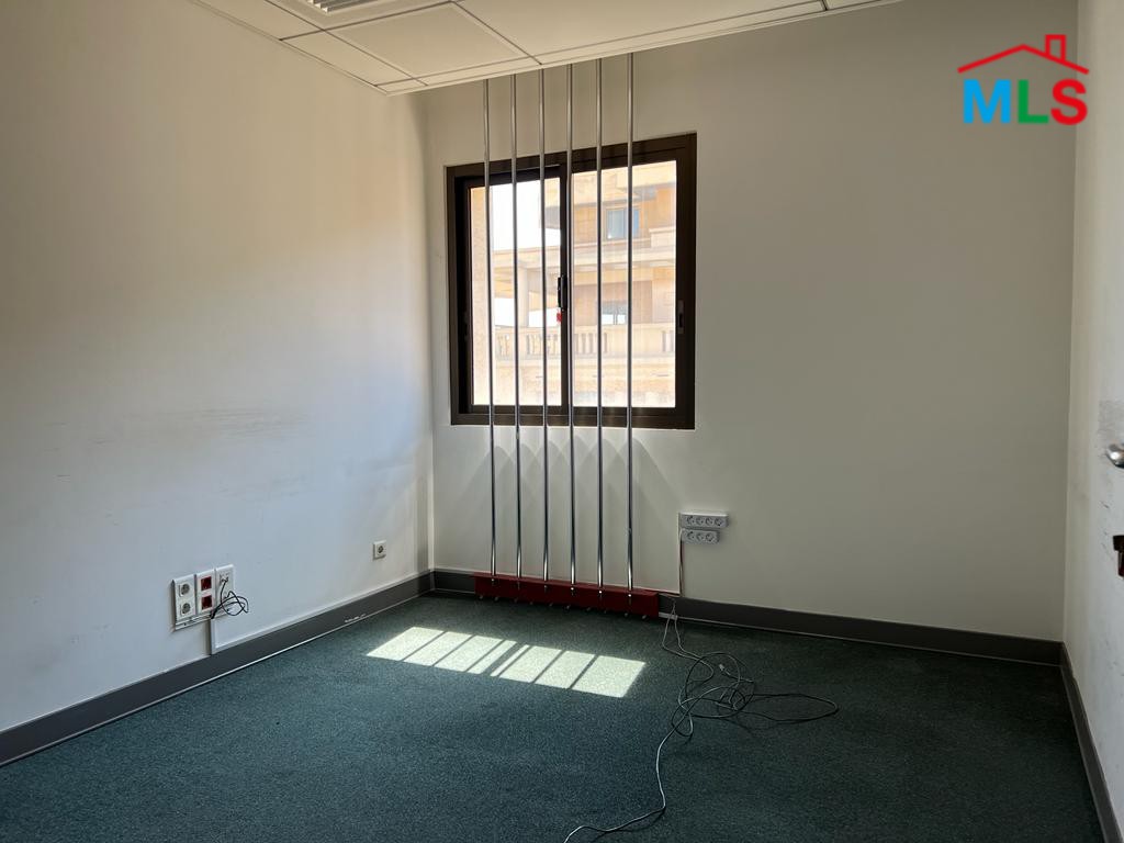 Building for Rent in Downtown