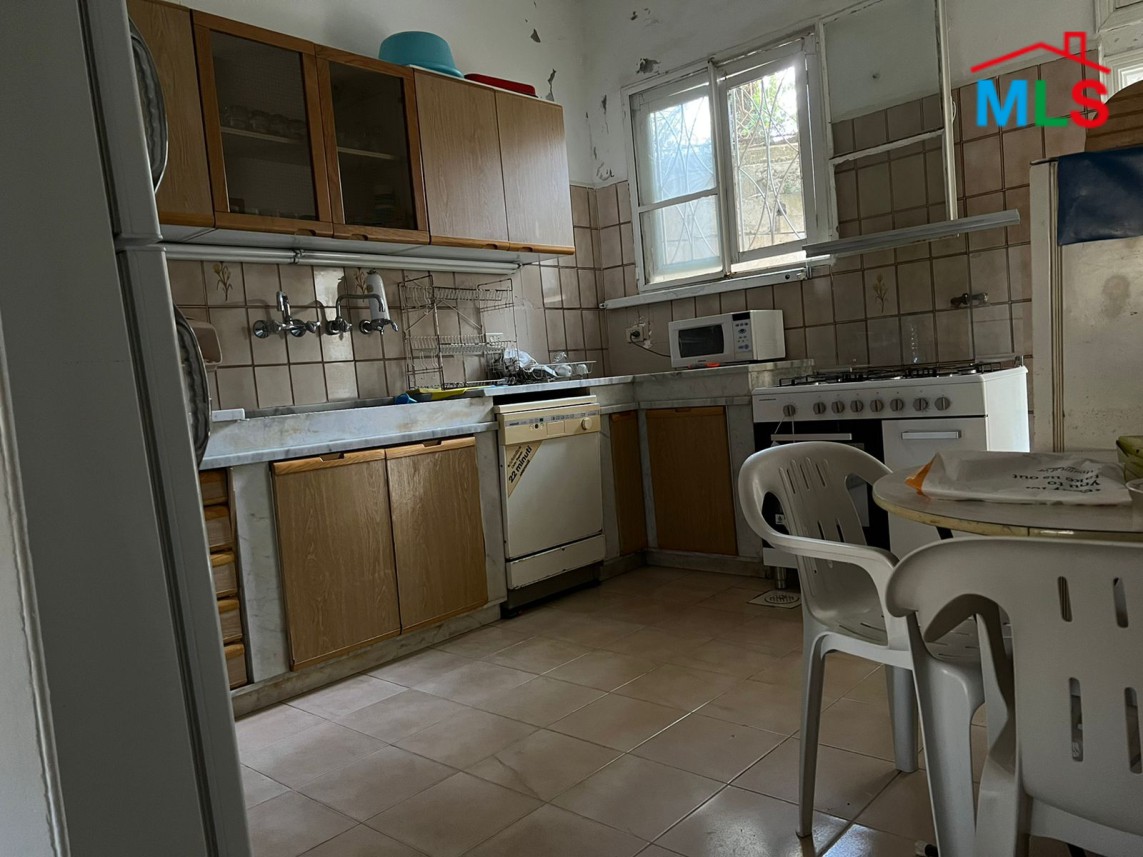 Furnished House with Terrace for Rent in Achkout