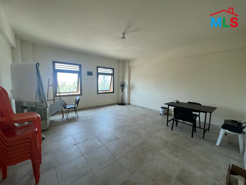 Office for Rent in Jbeil