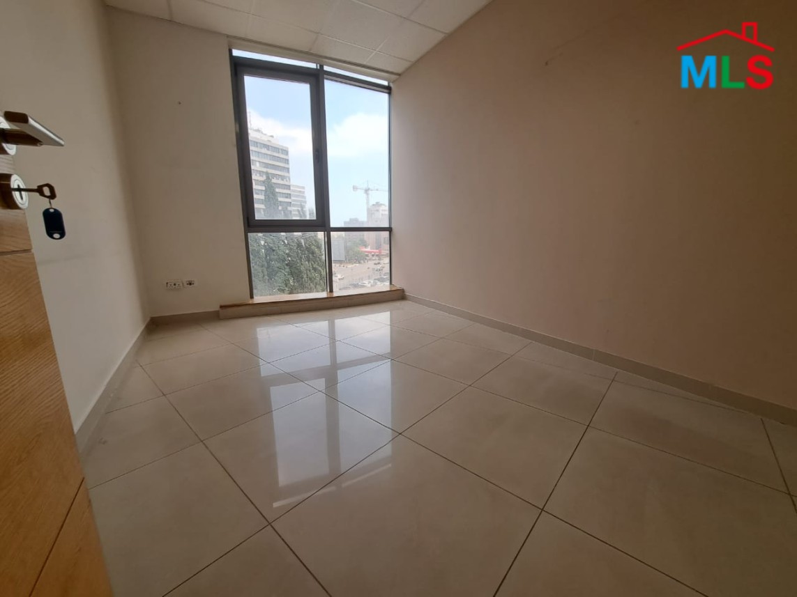 Decorated Spacious Office for Rent in Dekweneh