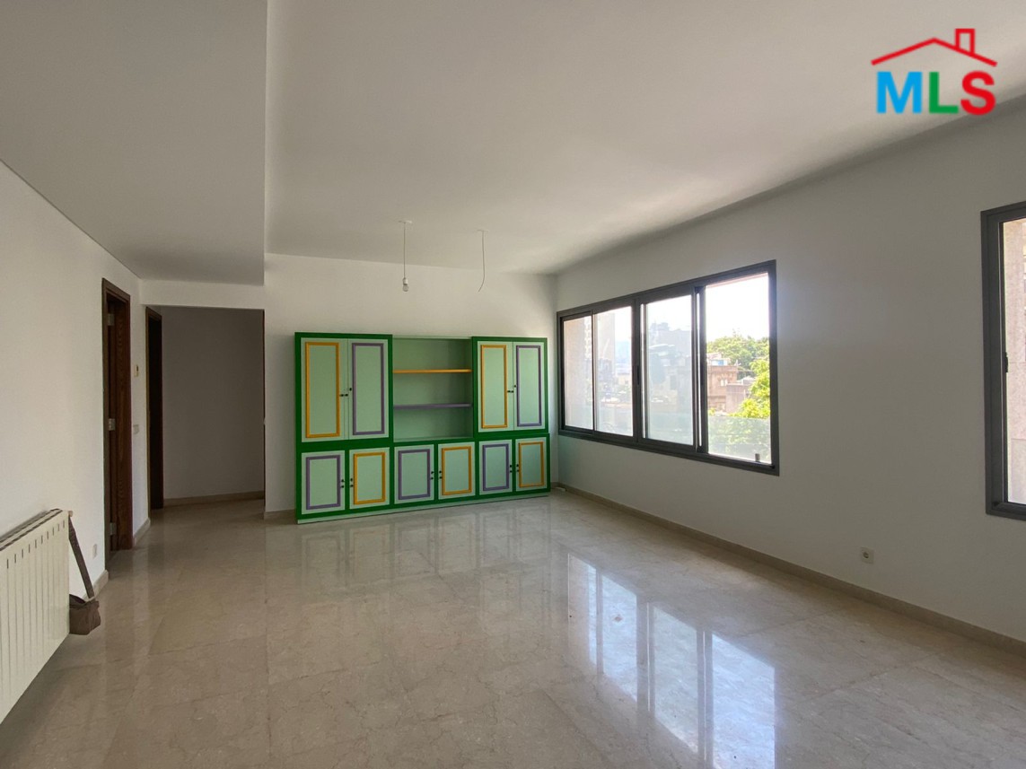 Fresh and Bright Apartment for Rent In Achrafieh