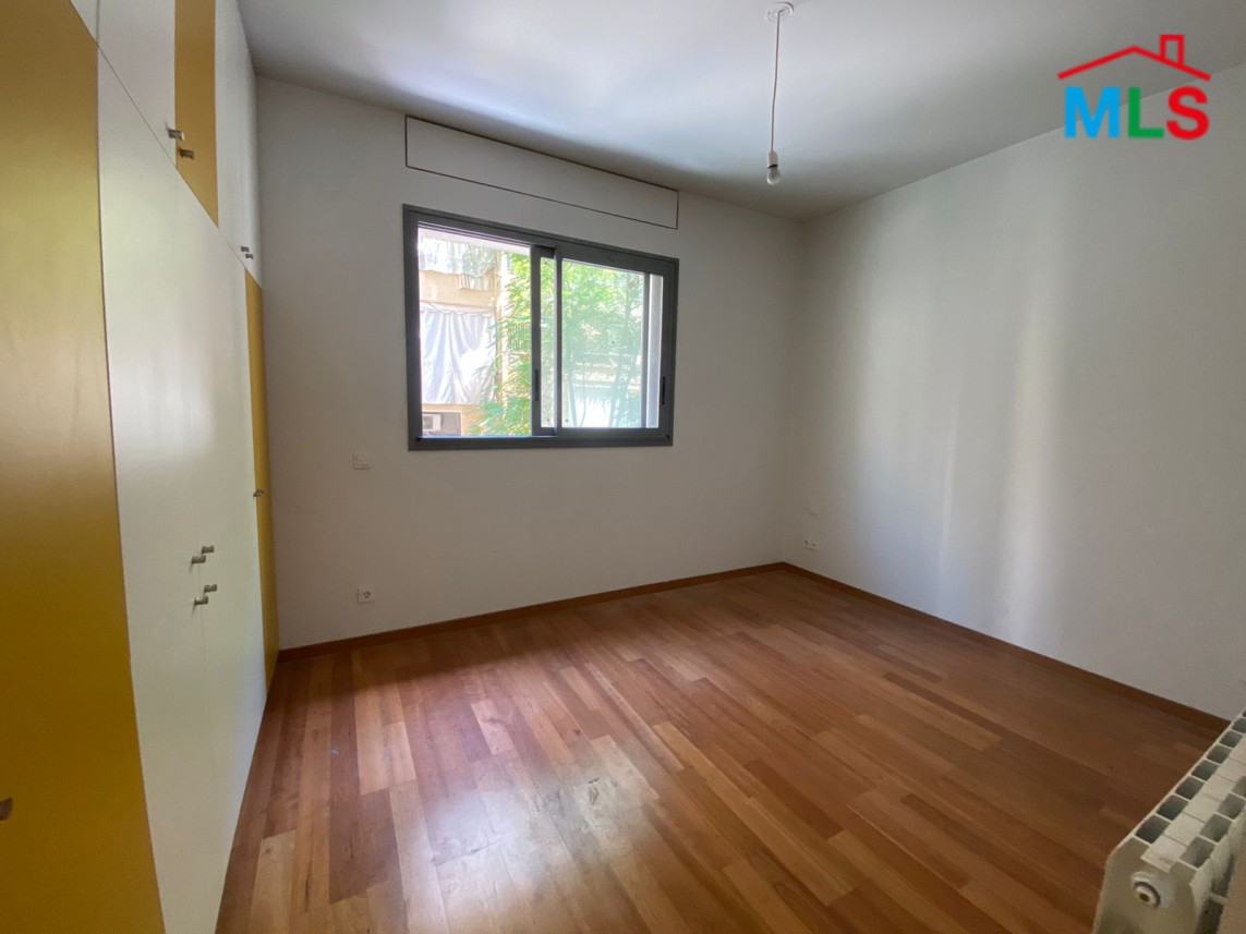 Fresh and Bright Apartment for Rent In Achrafieh
