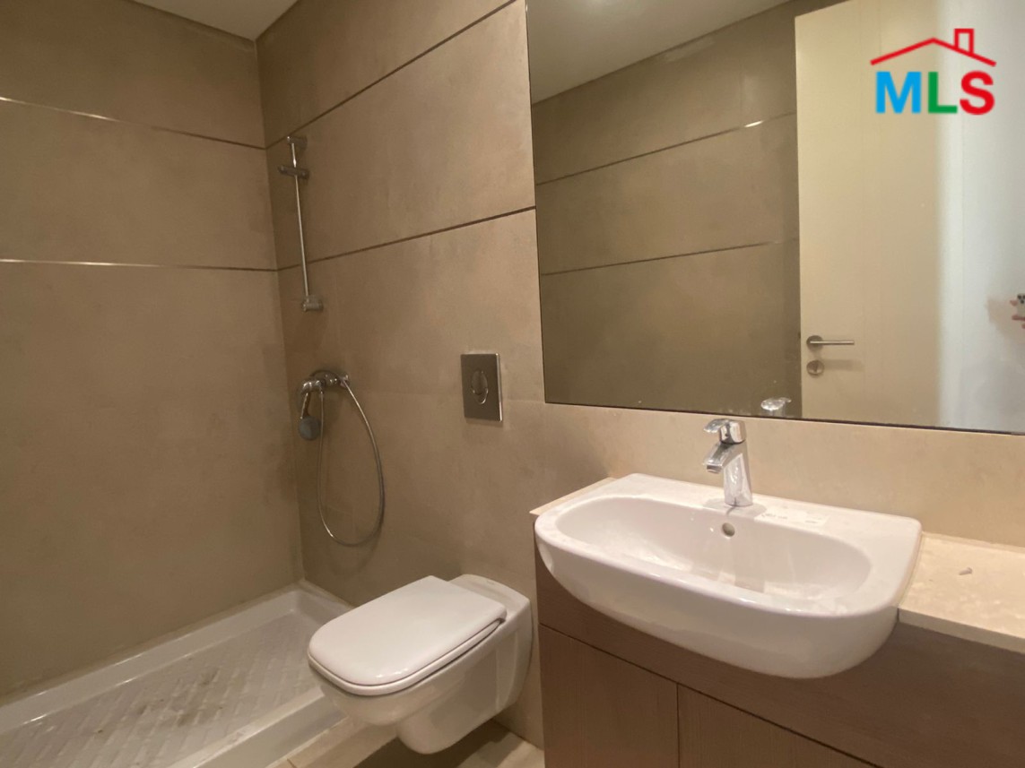 Fresh and Bright Apartment for Rent In Achrafieh
