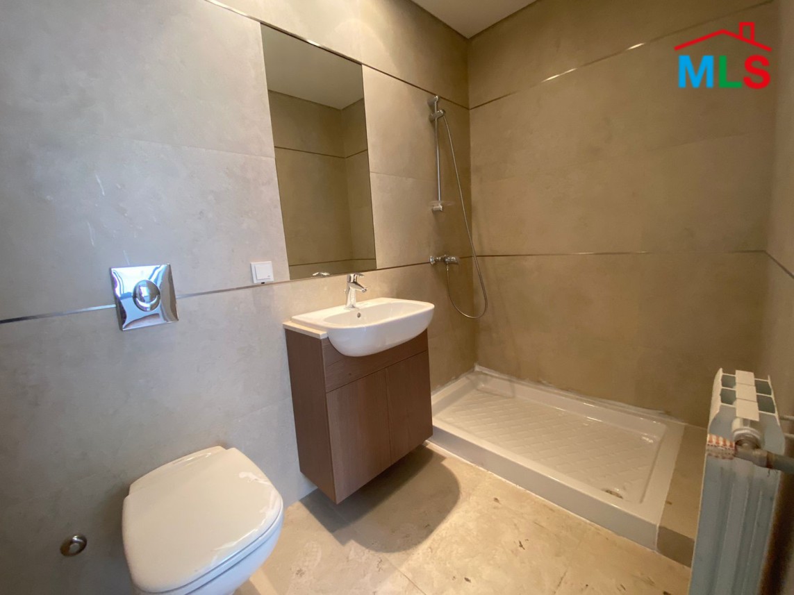 Fresh and Bright Apartment for Rent In Achrafieh