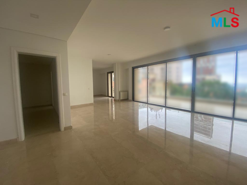 A Spacious Apartment for Rent in Gemmayze