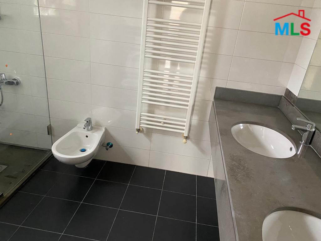 A Spacious Apartment for Rent in Gemmayze
