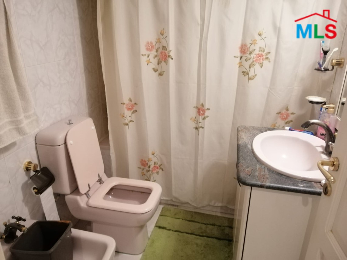 Spacious Apartment For Rent in Sioufi, Achrafieh