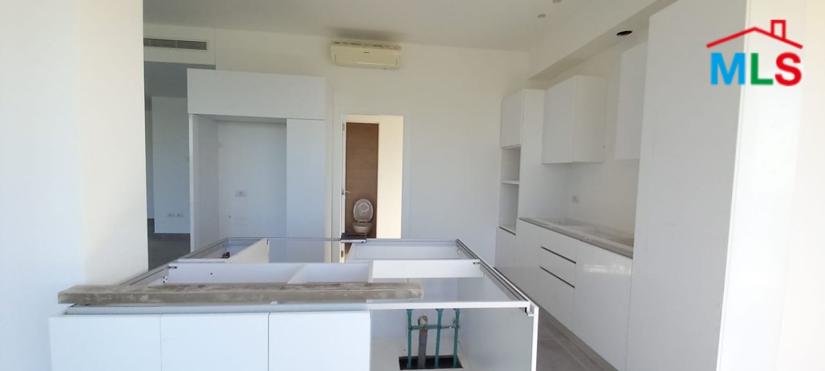 A Deluxe Apartment for Rent in Adma with Garden and Open Sea View