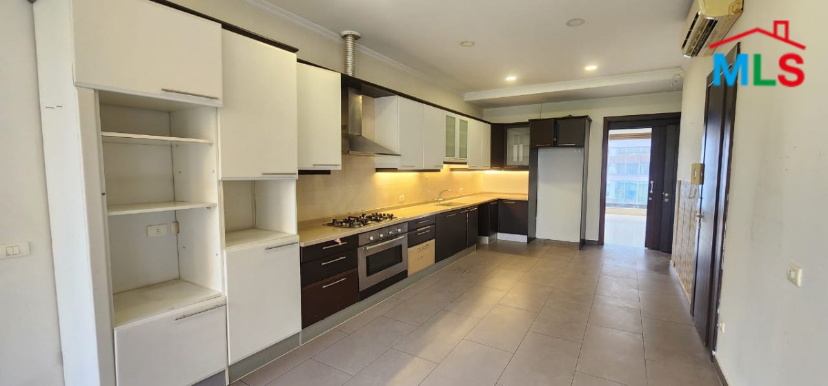 Luxurious Attractive Apartment for Rent in Horsh Tabet