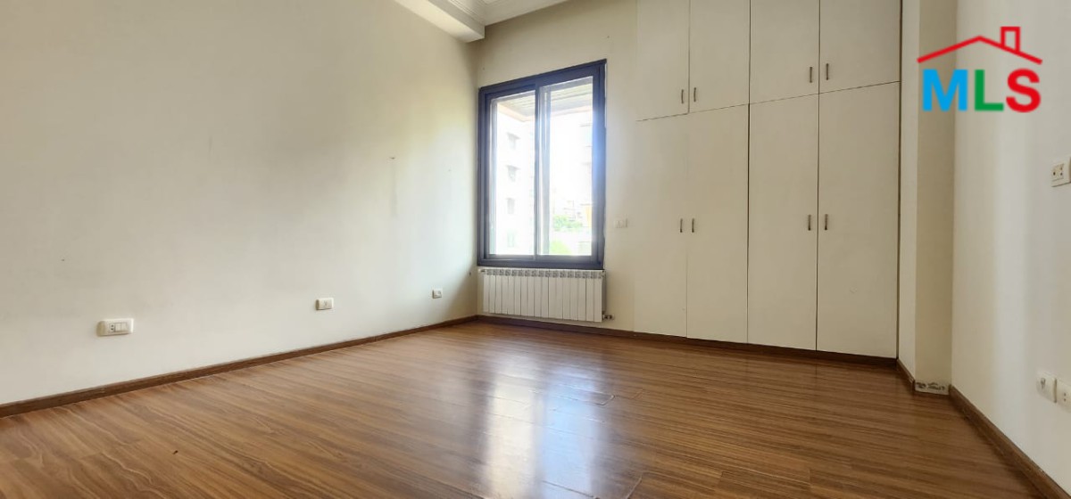 Luxurious Attractive Apartment for Rent in Horsh Tabet