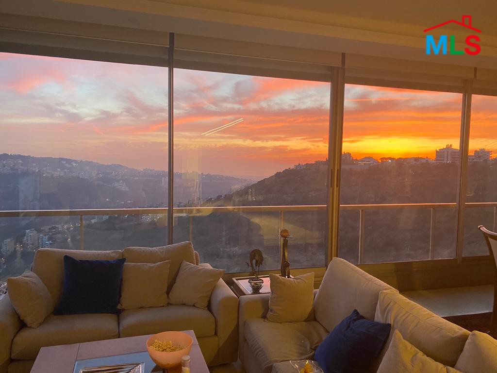 High-end Furnished Duplex with Terrace for Rent in Monteverde