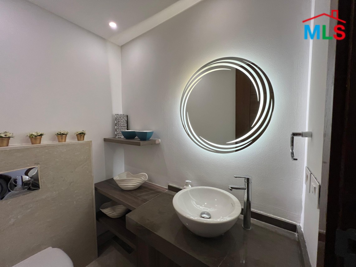 New Apartment with Large Terrace for Rent in Adma