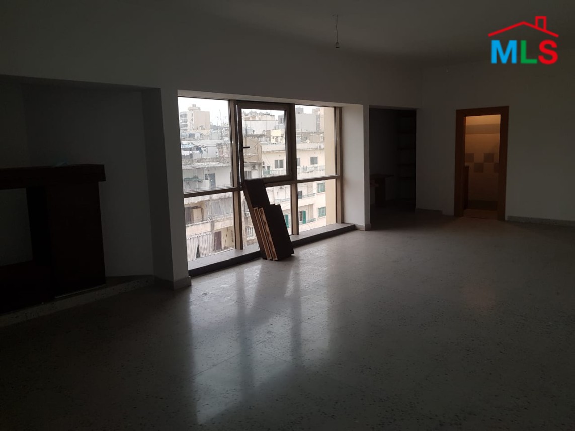 70 sqm Office for Rent in Furn El Chebbek