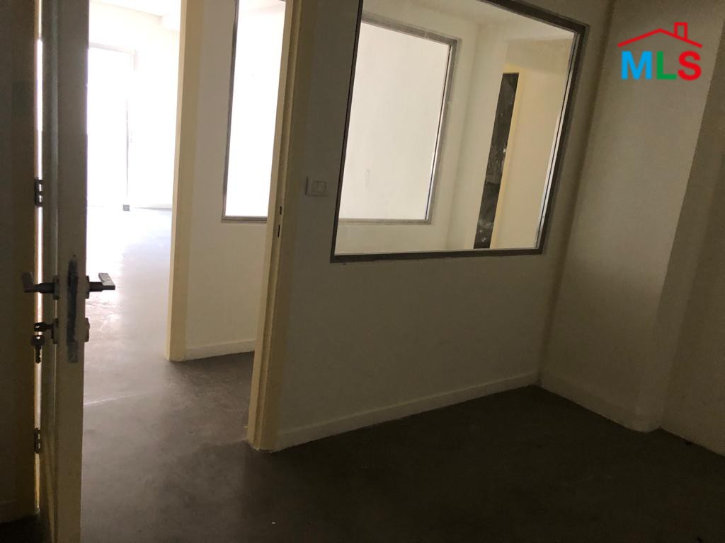 122 SQM Office for Rent in Saifi