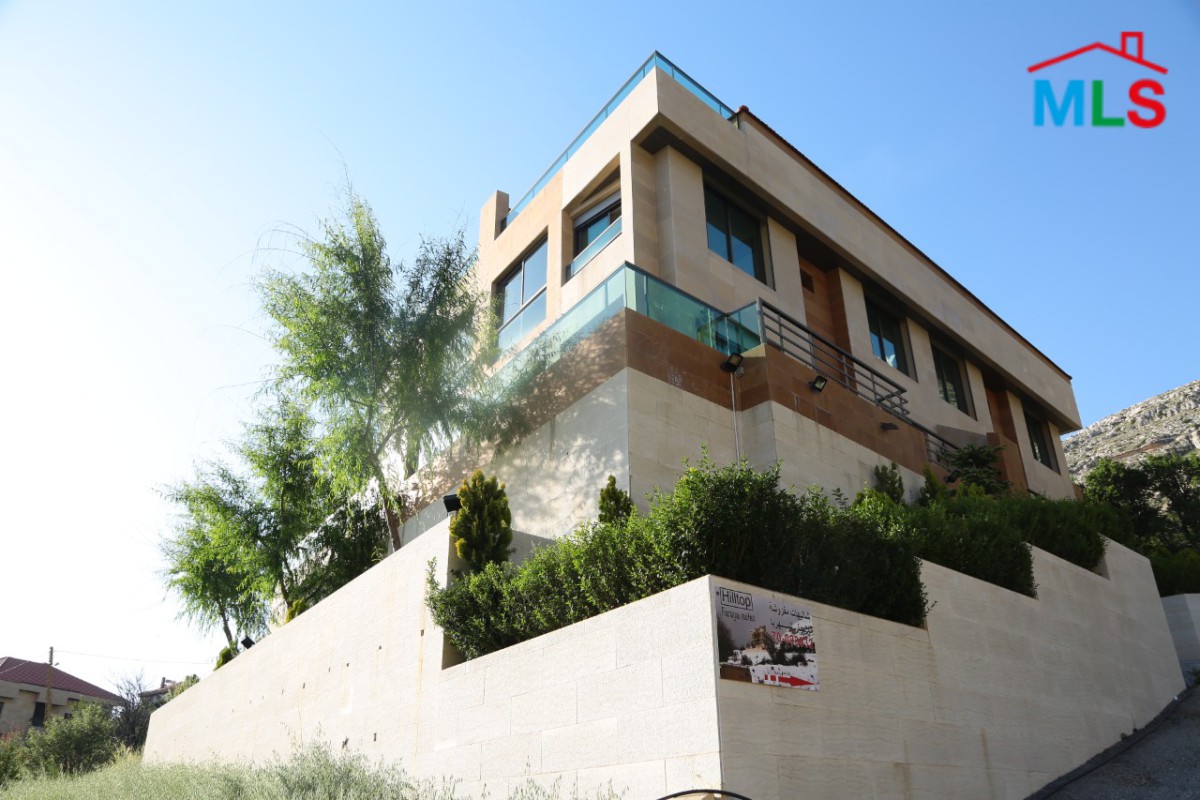 Furnished Chalet with Panoramic Mountain View for Rent in Chabrouh, Faraya