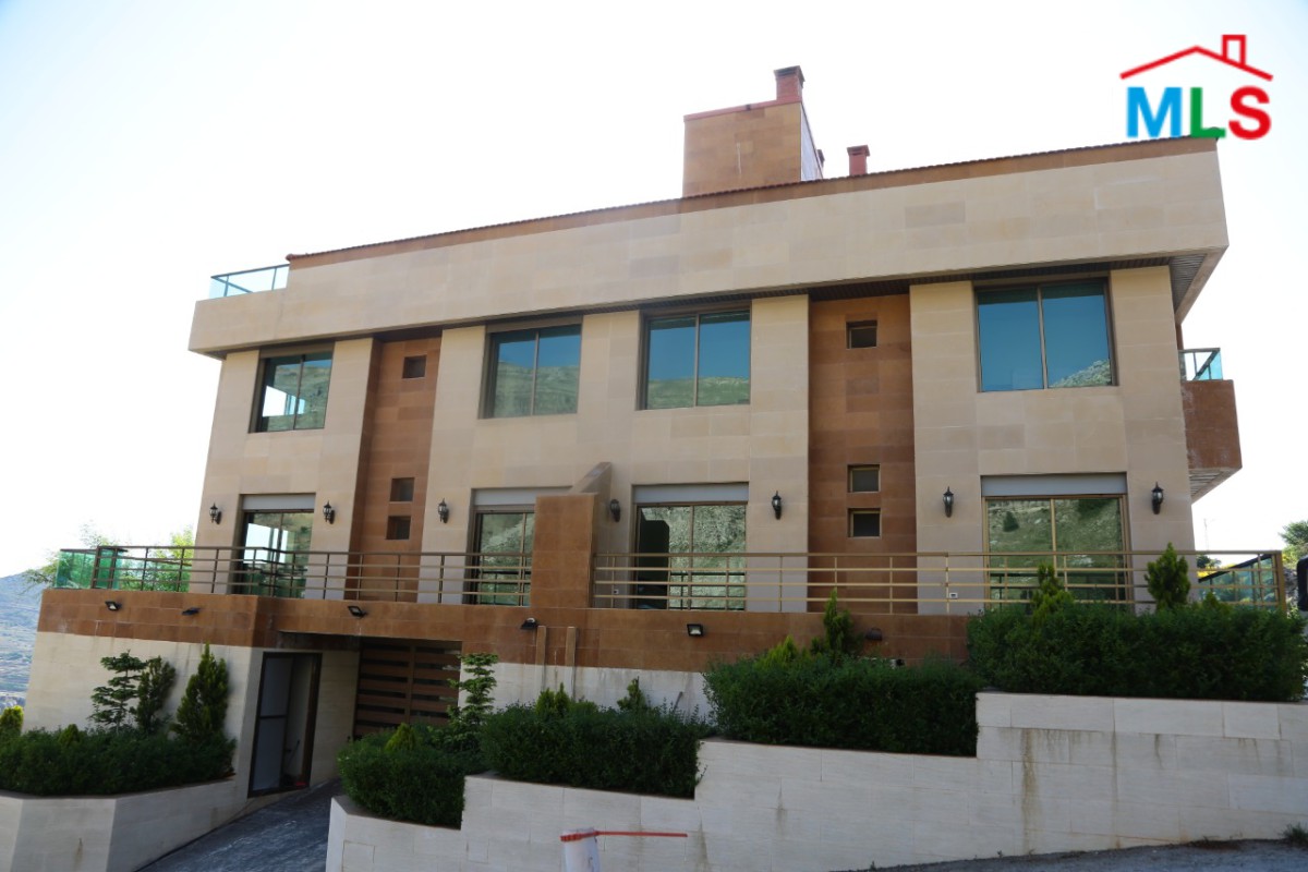 Furnished Chalet with Panoramic Mountain View for Rent in Chabrouh, Faraya