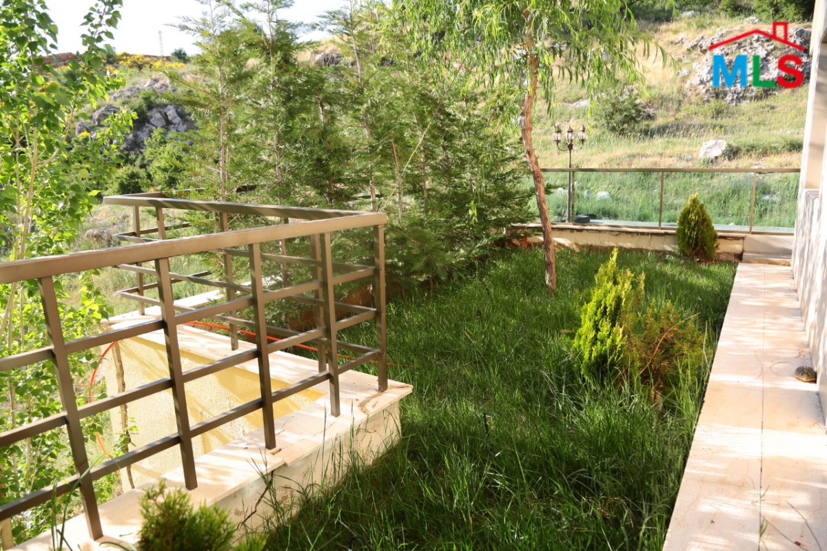 Furnished Chalet With Garden for Rent in Chabrouh, Faraya