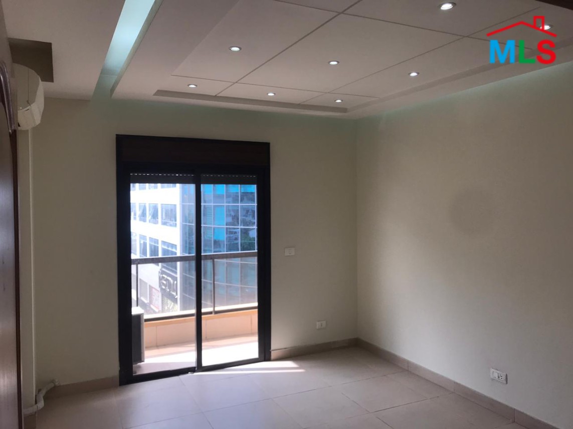 Building for Rent in Hazmieh
