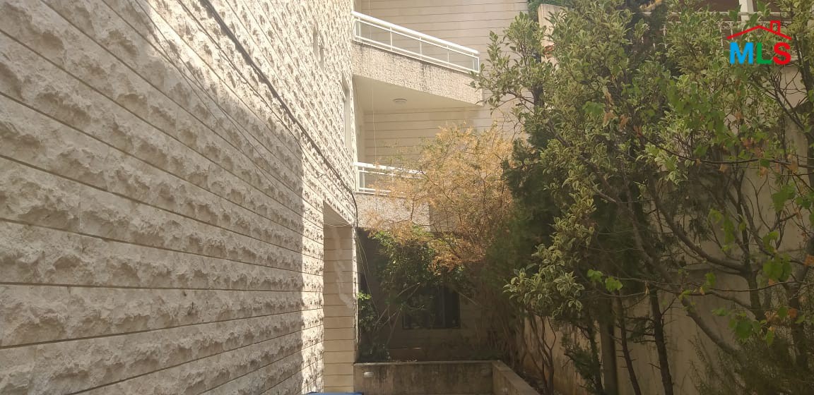 Well Located Apartment For Rent in A Calm Area of Ain Saade