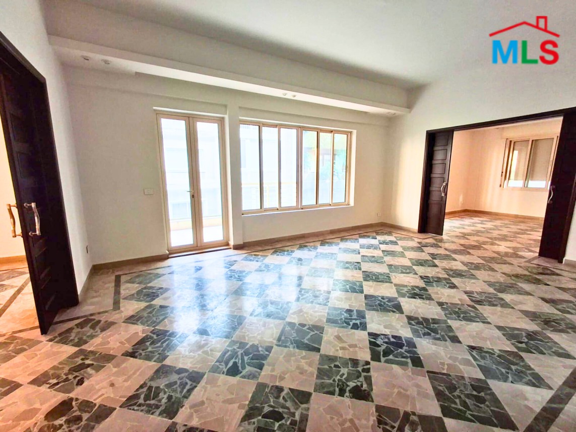 370 SQM Office for Rent in Achrafieh, Carré D'or