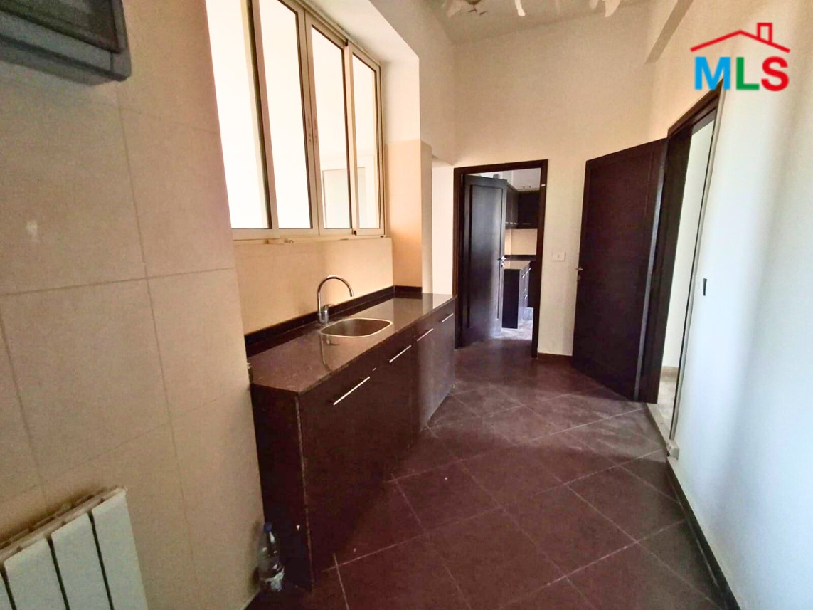 370 SQM Office for Rent in Achrafieh, Carré D'or