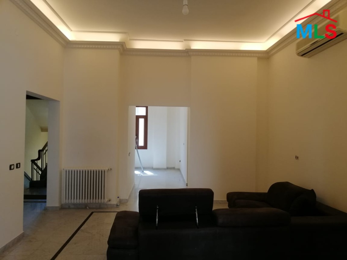 Traditional 2-Bedroom Apartment for Rent in Carre D'or Achrafieh