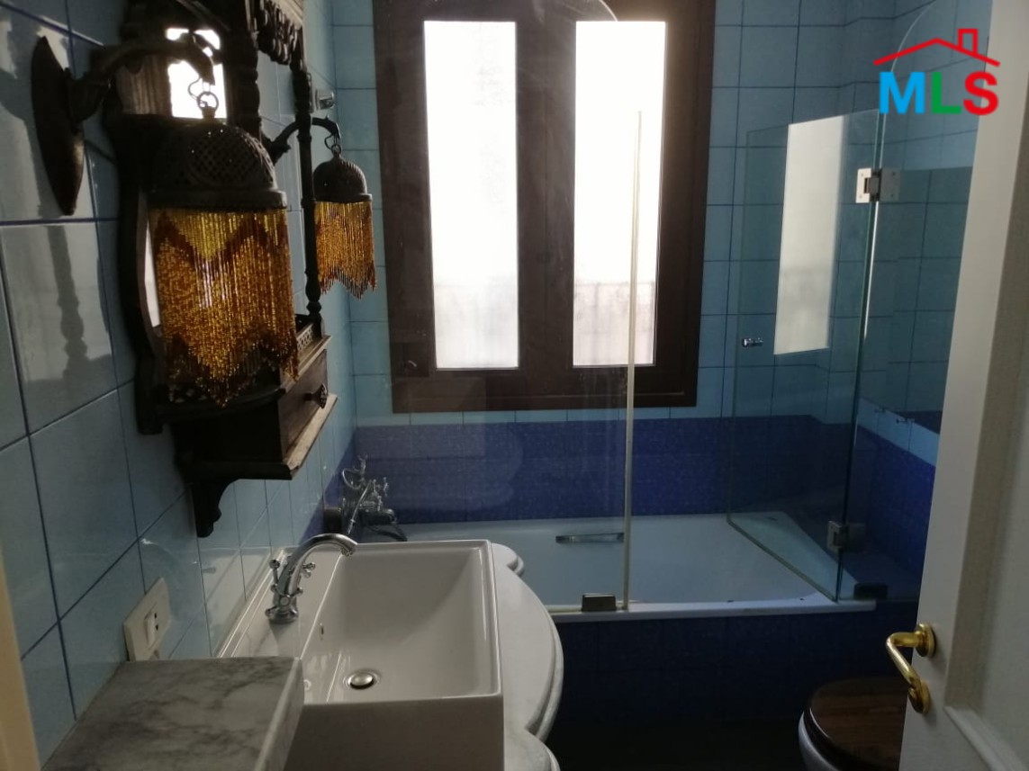 Traditional 2-Bedroom Apartment for Rent in Carre D'or Achrafieh