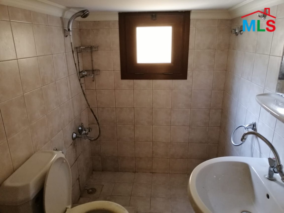 Traditional 2-Bedroom Apartment for Rent in Carre D'or Achrafieh