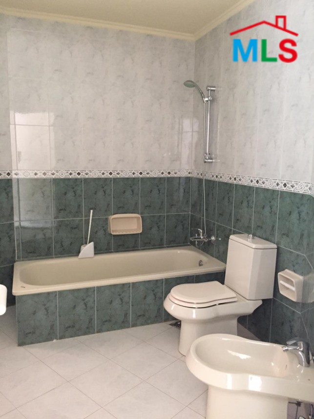 Villa for Rent in Laqlouq with Spacious Terrace