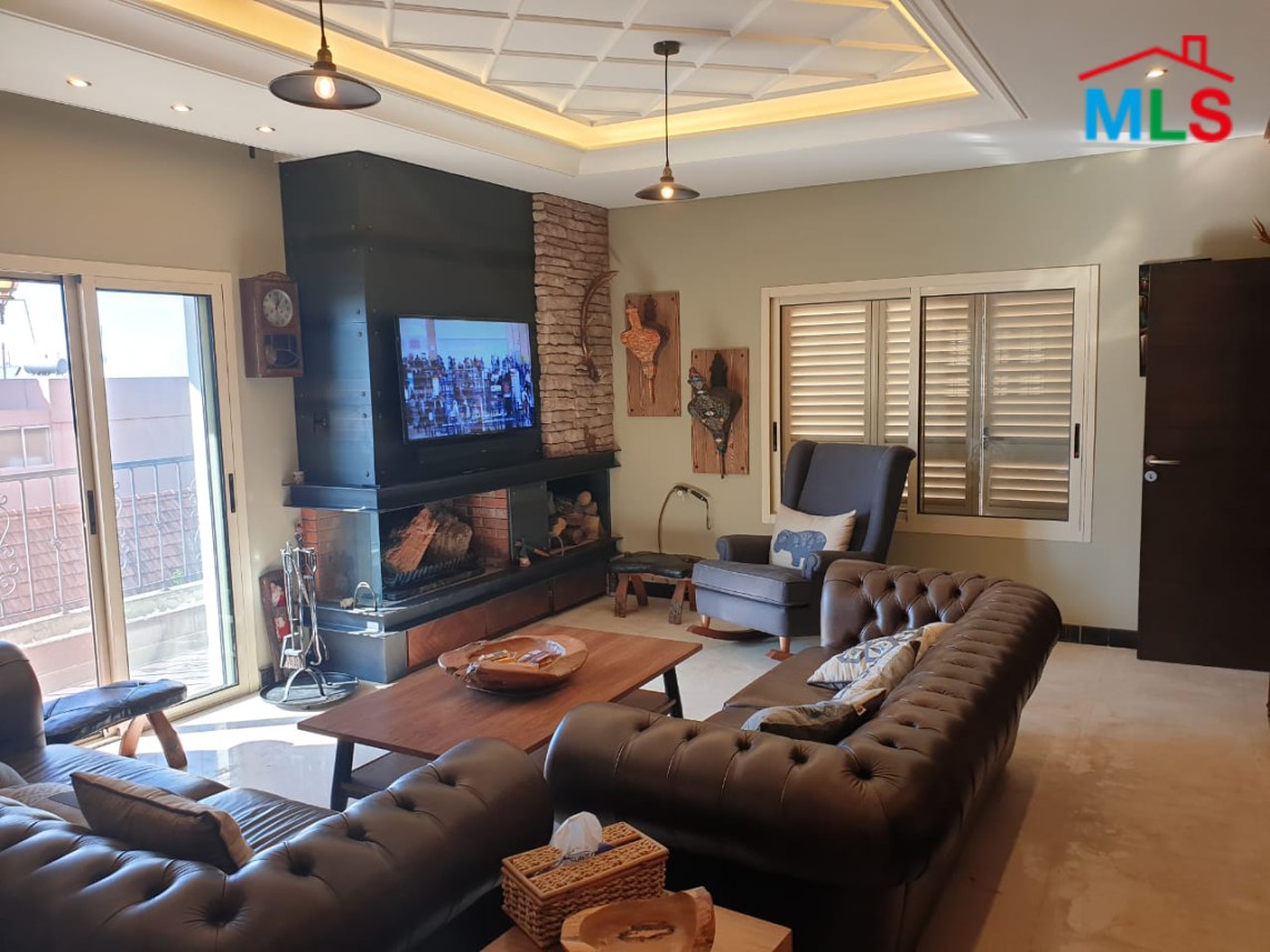 Deluxe High-End Villa for Rent in Arayia