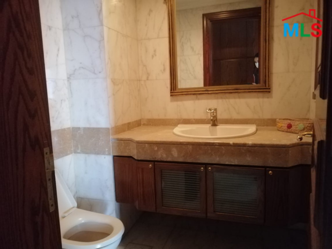 4-Bedrooms Apartment with Beautiful Mountain View for Rent in Sioufi, Achrafieh