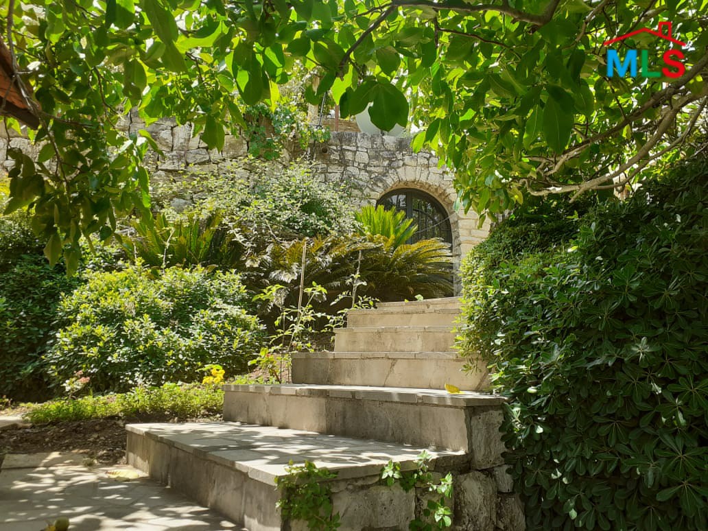 Individual House for Rent with 200 sqm Garden in Kafer - Jbeil!