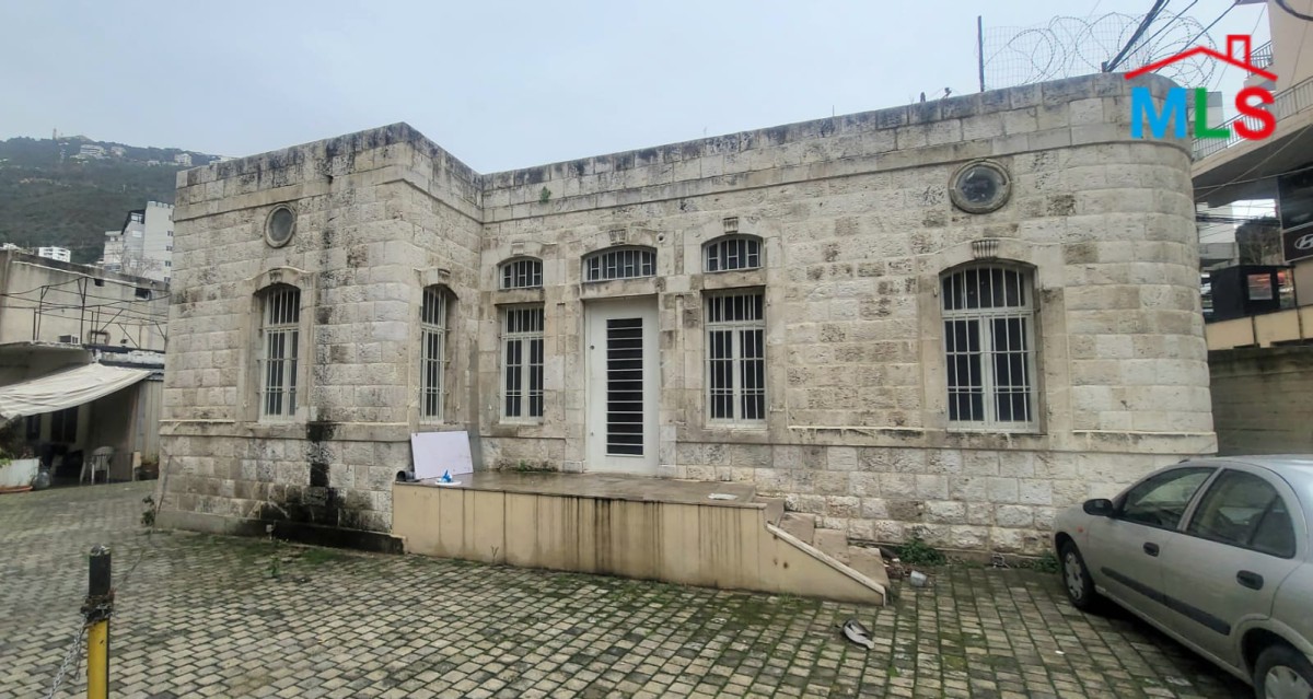 Commercial House For Rent in Jounieh