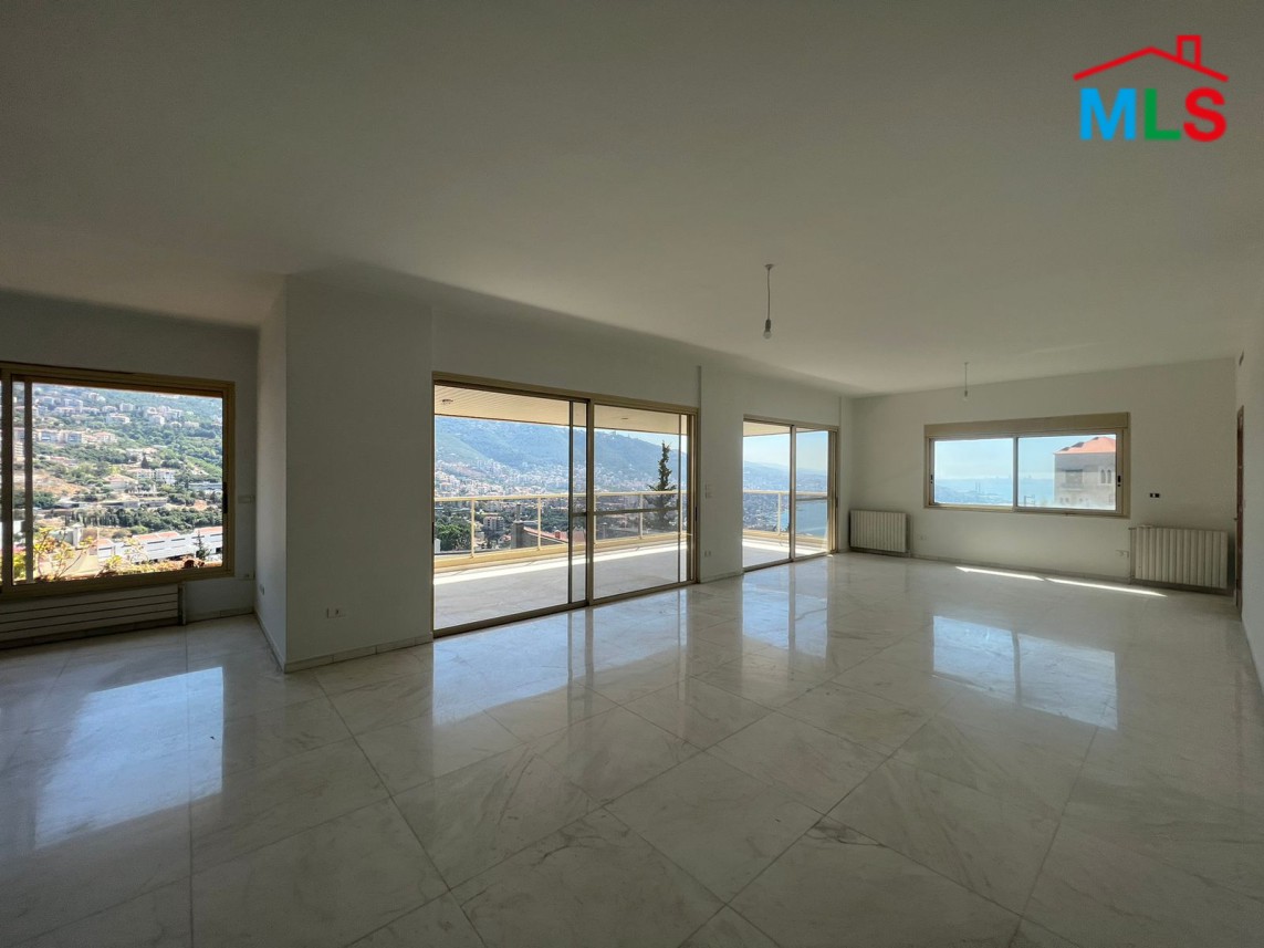 Spacious Apartment for Rent With Breathtaking View In Prime Location In Adma