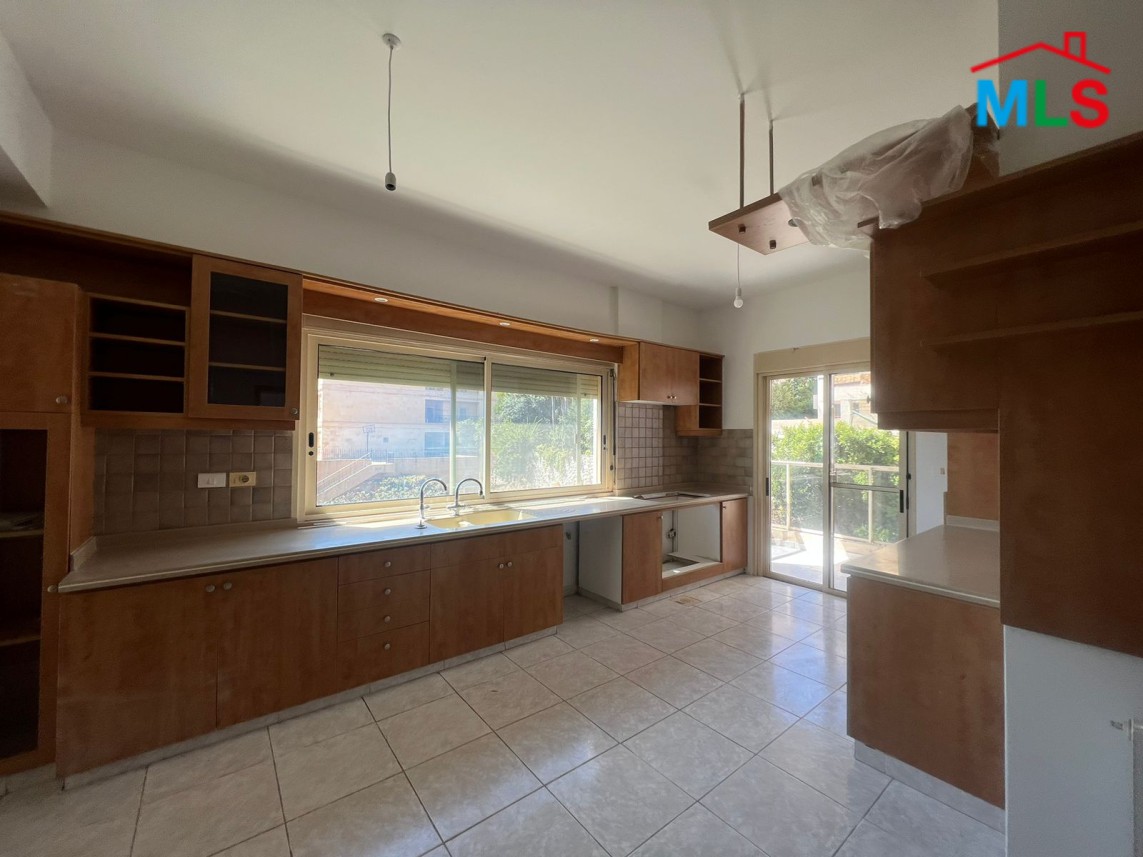 Spacious Apartment for Rent With Breathtaking View In Prime Location In Adma