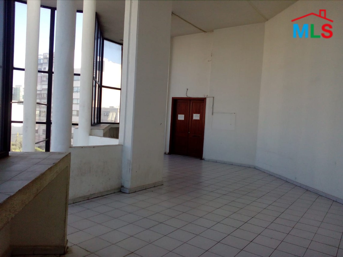 Showroom for Rent in Horsh Tabet