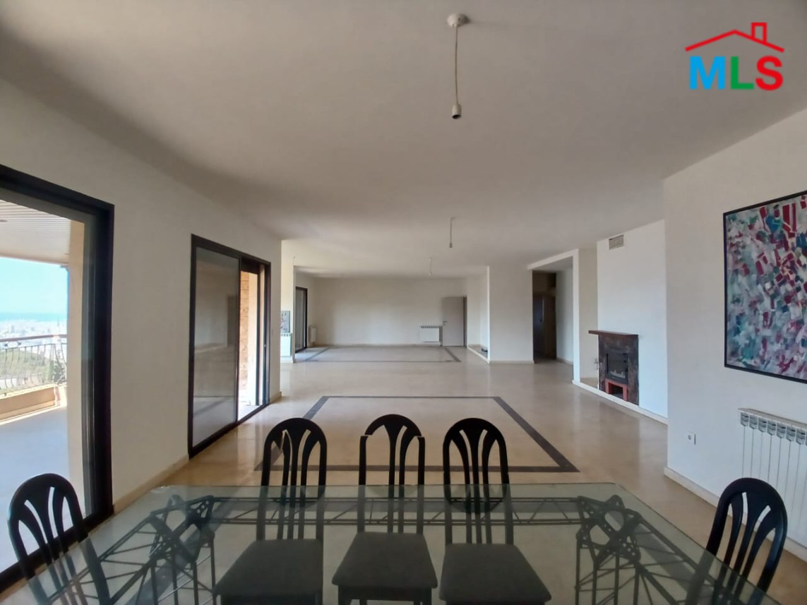 Spacious & Deluxe Apartment for Rent in A Classy Area In Ain Saadeh