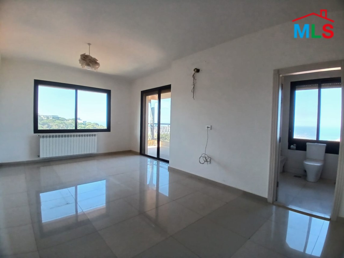 Spacious & Deluxe Apartment for Rent in A Classy Area In Ain Saadeh