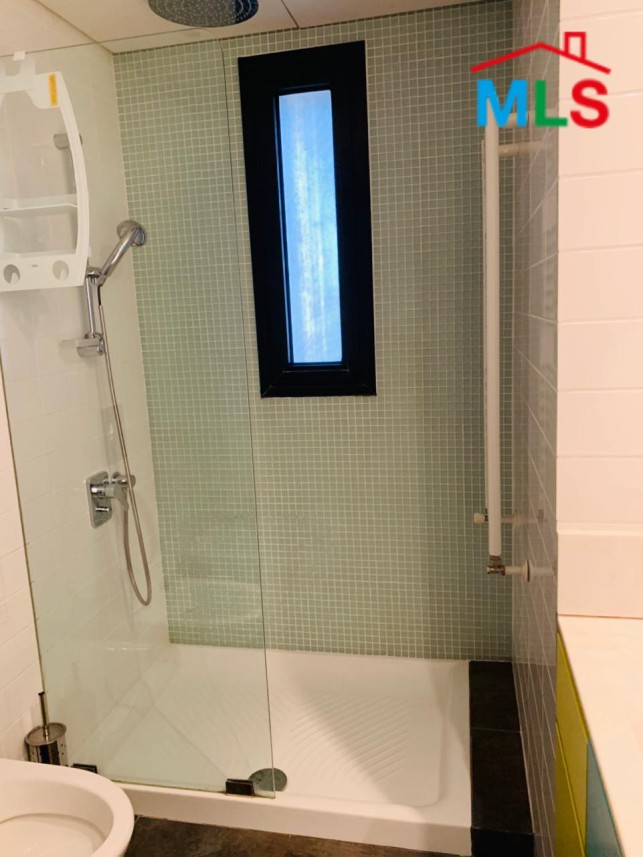 Fully Furnished Bright Apartment For Rent in Achrafieh