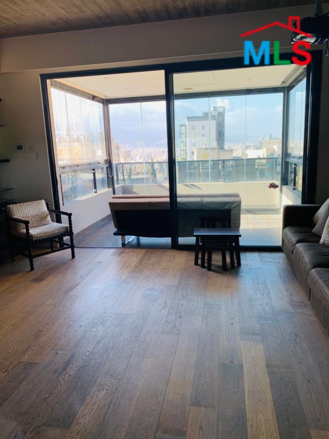 Fully Furnished Bright Apartment For Rent in Achrafieh