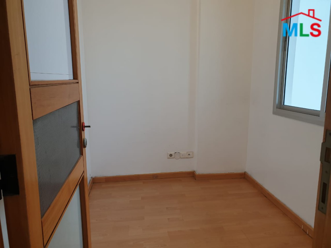 Office For Rent in Achrafieh, Zahret El Ehsen
