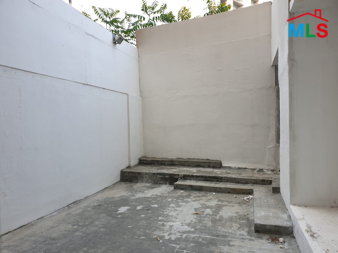 Office For Rent in Achrafieh, Zahret El Ehsen