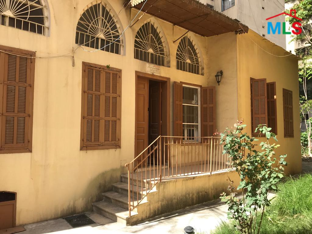 Traditional House and Land For Rent in Gemmayze