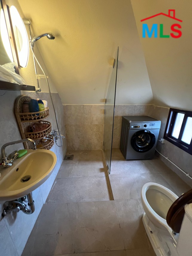 Apartment For Rent in Aamchit Army Square