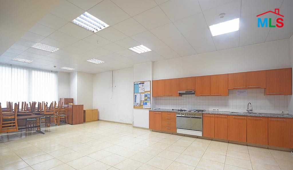 Deluxe Office For Rent In Beirut, Saifi Highway