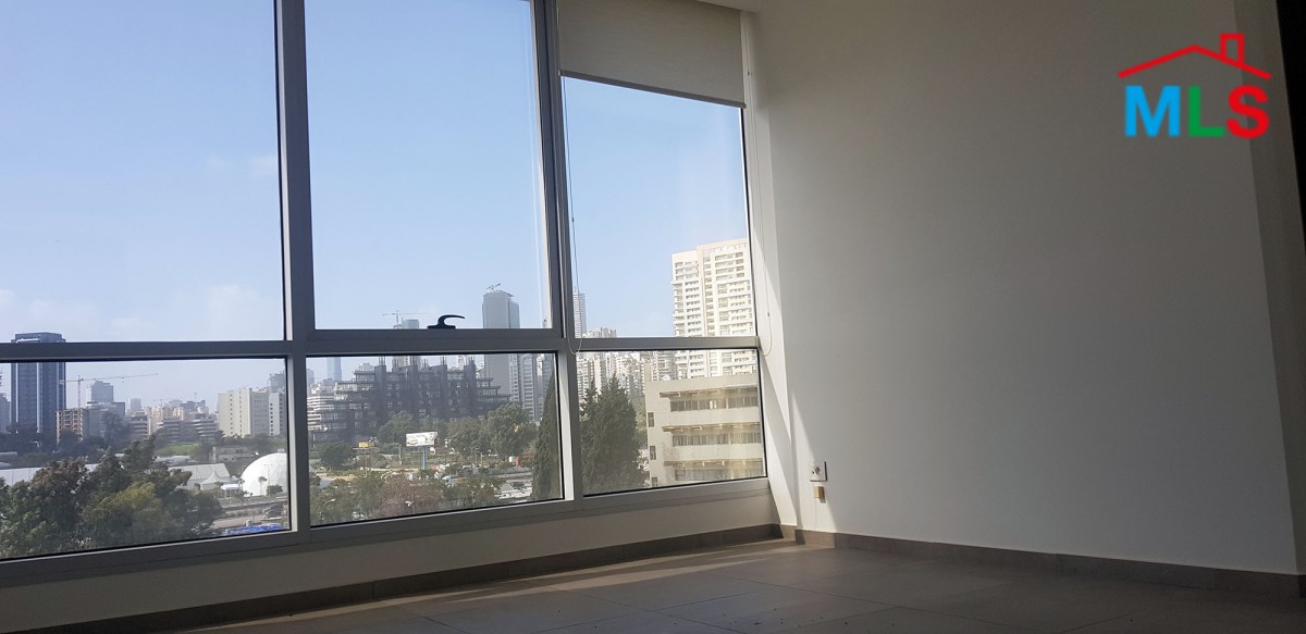 Office for Rent In Horsh Tabet